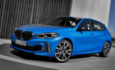 2020 BMW M135i xDrive (Color: Misano Blue Metallic) Front Three-Quarter Wallpapers 450x275 (10)