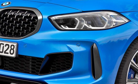2020 BMW M135i xDrive (Color: Misano Blue Metallic) Headlight Wallpapers 450x275 (30)