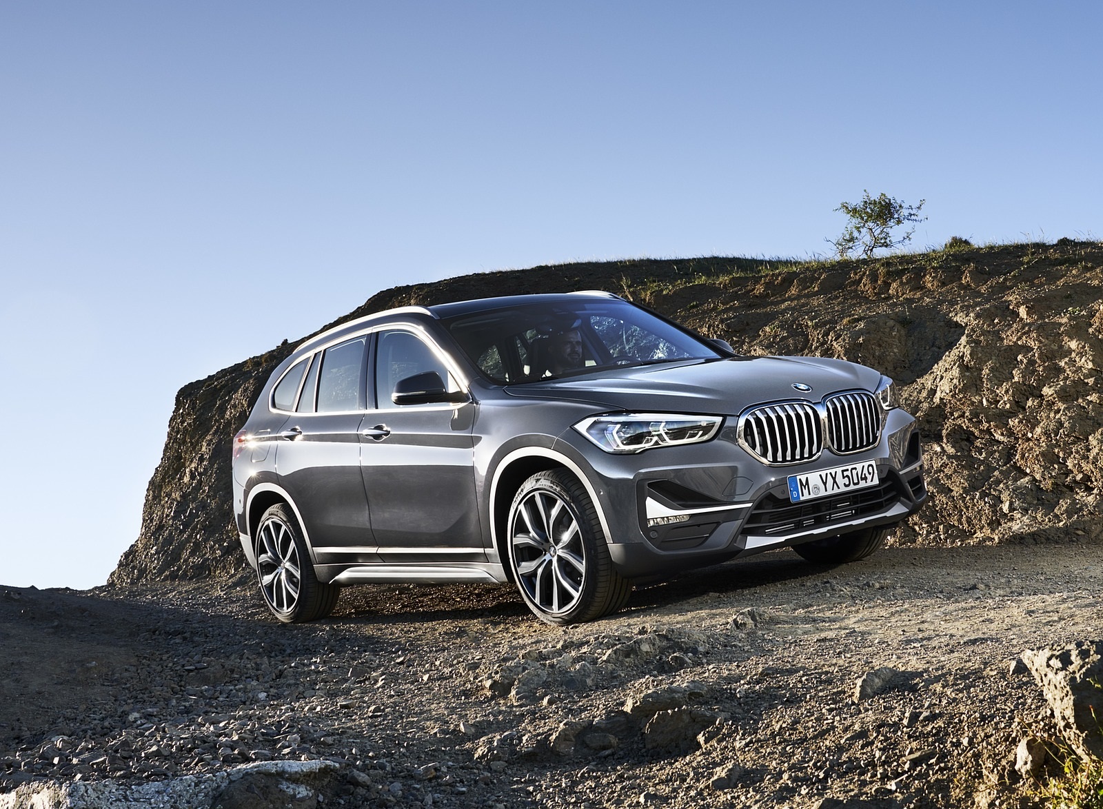 2020 BMW X1 Front Three-Quarter Wallpapers  (14)