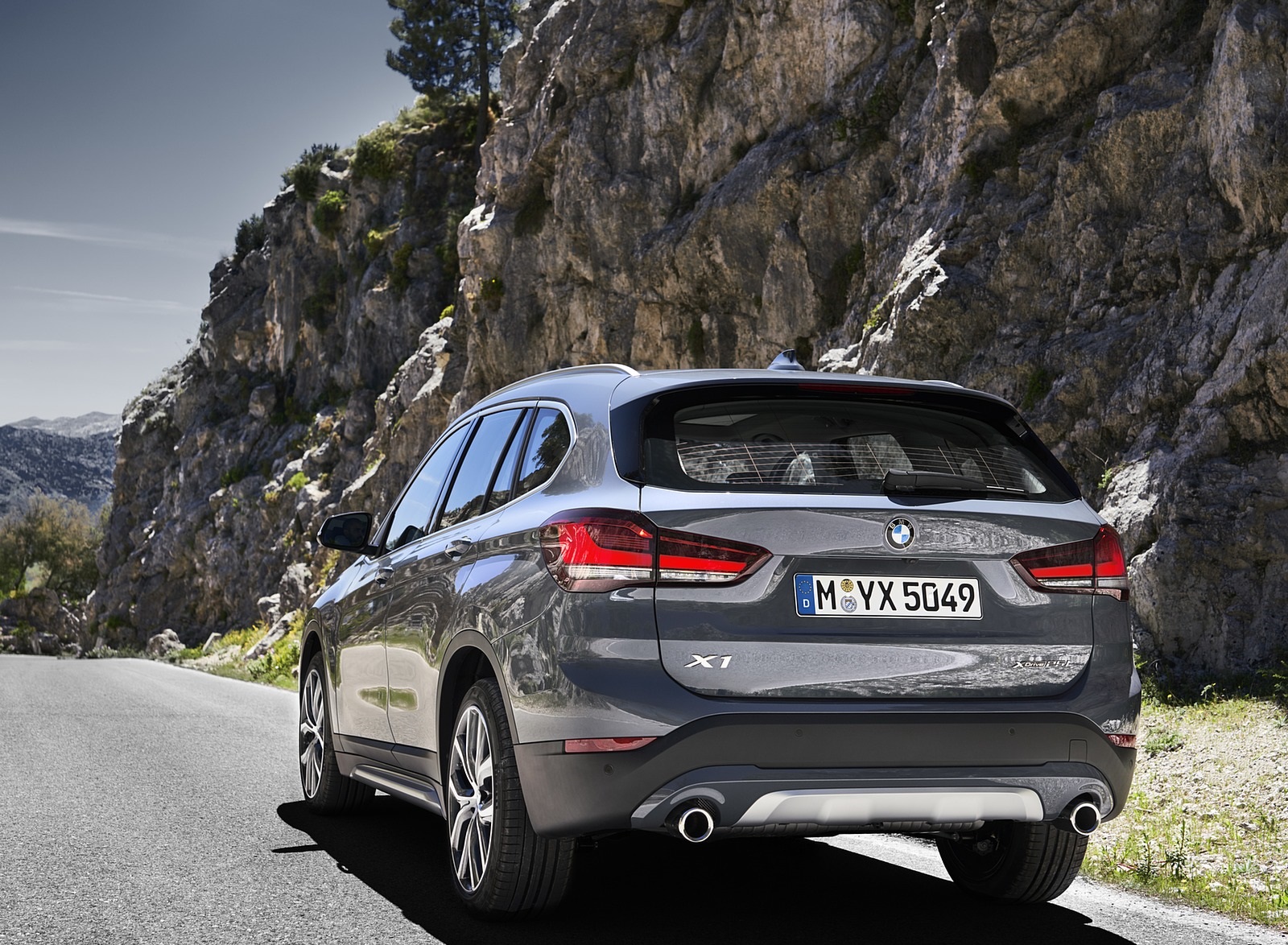 2020 BMW X1 Rear Three-Quarter Wallpapers (12)