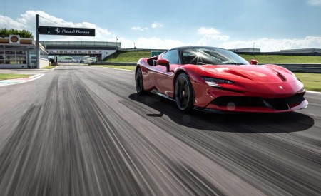 2020 Ferrari SF90 Stradale Front Three-Quarter Wallpapers  450x275 (6)