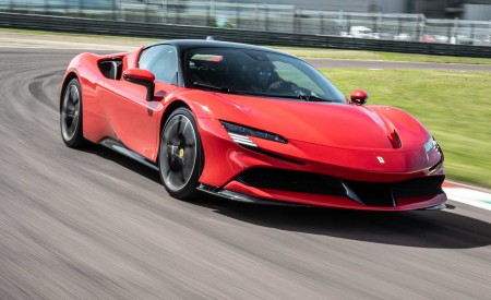 2020 Ferrari SF90 Stradale Front Three-Quarter Wallpapers 450x275 (5)