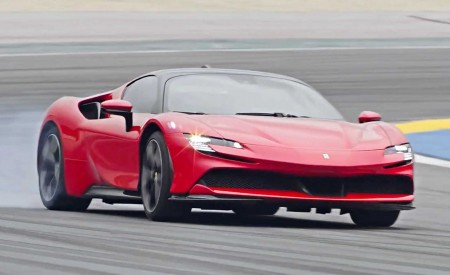 2020 Ferrari SF90 Stradale Front Wallpapers 450x275 (48)