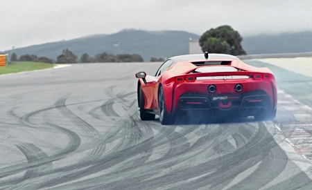 2020 Ferrari SF90 Stradale Rear Wallpapers 450x275 (53)