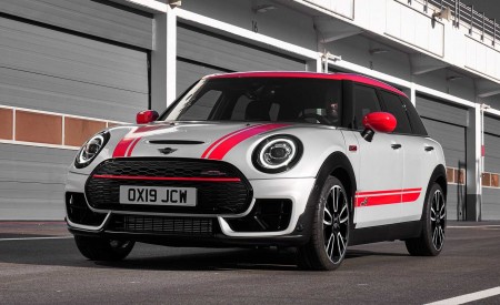 2020 MINI Clubman John Cooper Works Front Three-Quarter Wallpapers 450x275 (5)