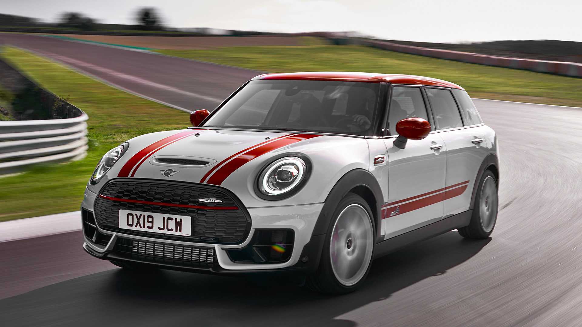 2020 MINI Clubman John Cooper Works Front Three-Quarter Wallpapers (2)