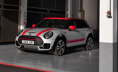 2020 MINI Clubman John Cooper Works Front Three-Quarter Wallpapers 450x275 (16)