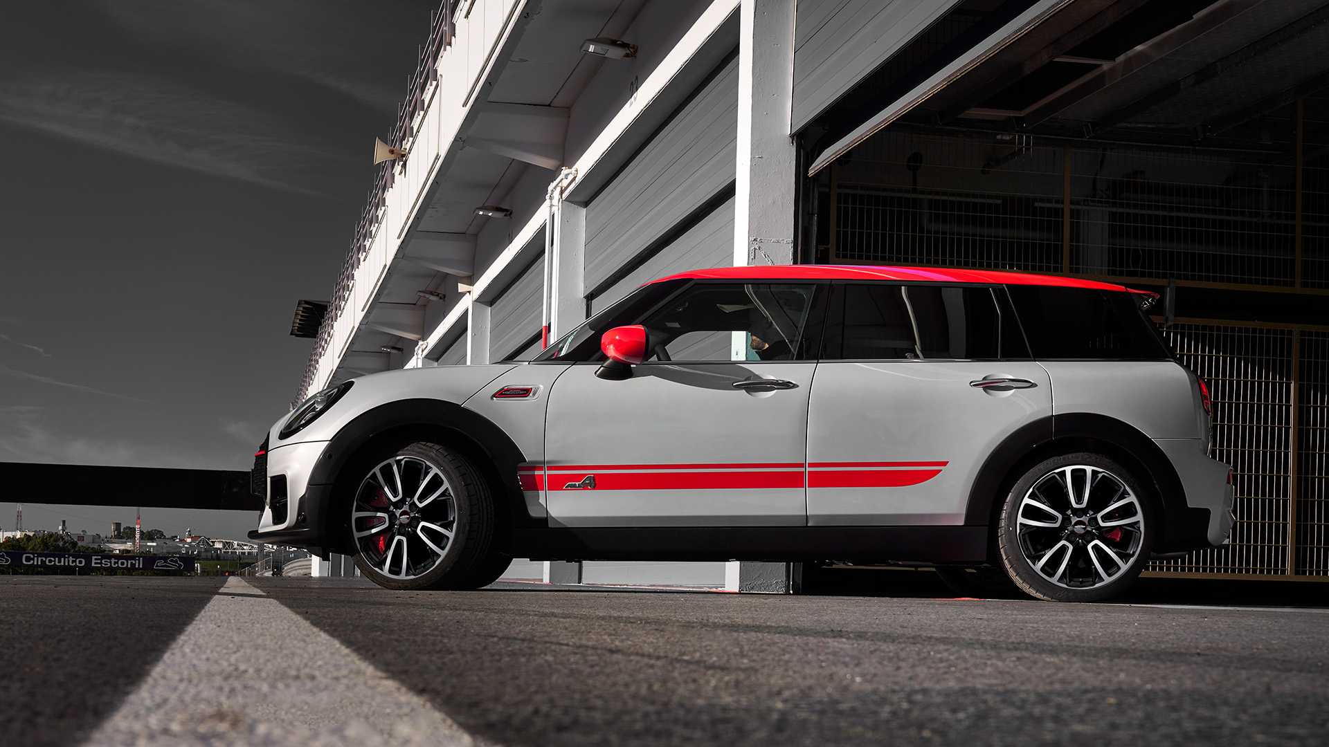 2020 MINI Clubman John Cooper Works Side Wallpapers (4)