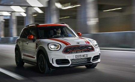 2020 MINI Countryman John Cooper Works Front Three-Quarter Wallpapers 450x275 (4)