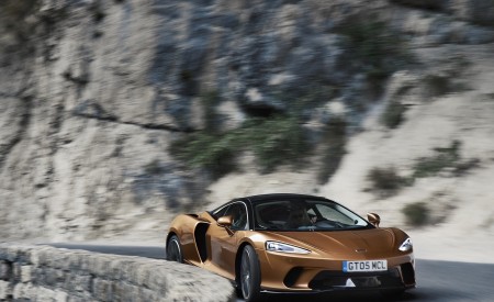 2020 McLaren GT (Color: Burnished Copper) Front Three-Quarter Wallpapers 450x275 (39)