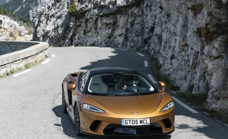2020 McLaren GT (Color: Burnished Copper) Front Wallpapers 450x275 (40)