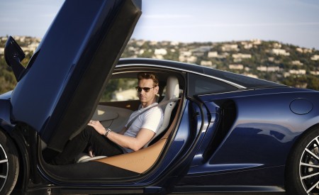 2020 McLaren GT (Color: Namaka Blue) Detail Wallpapers 450x275 (27)
