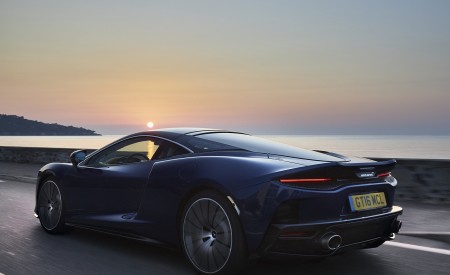 2020 McLaren GT (Color: Namaka Blue) Rear Three-Quarter Wallpapers 450x275 (19)