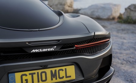 2020 McLaren GT (Color: Viridian) Tail Light Wallpapers 450x275 (79)