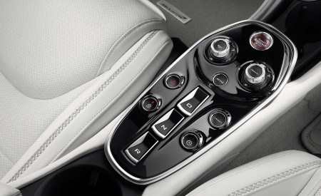2020 McLaren GT Interior Detail Wallpapers 450x275 (113)