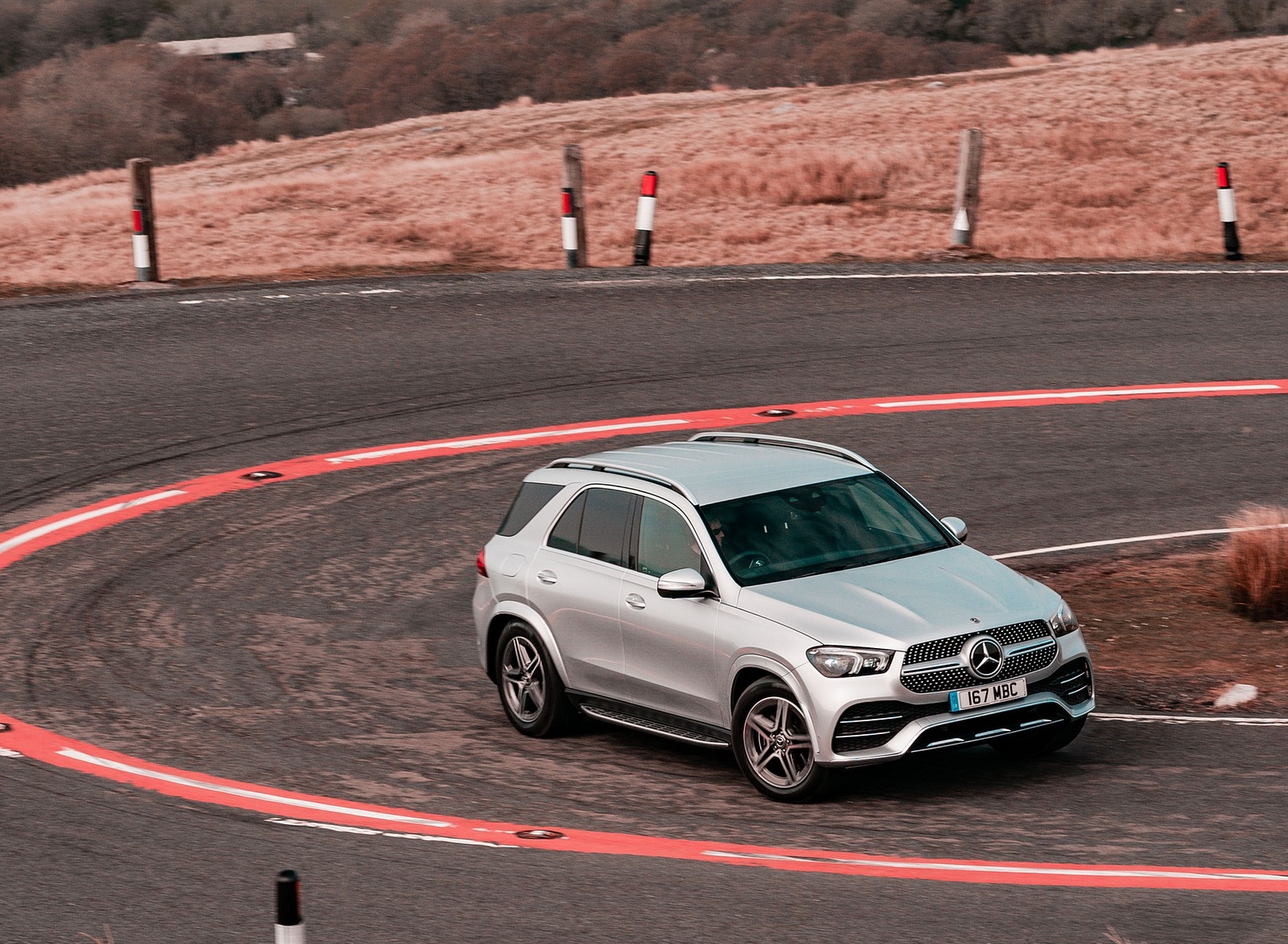 2020 Mercedes-Benz GLE 300d (UK-Spec) Front Three-Quarter Wallpapers (14)