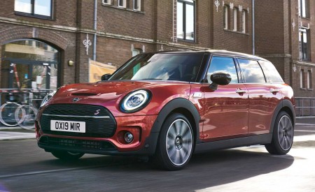 2020 Mini Clubman Front Three-Quarter Wallpapers 450x275 (2)