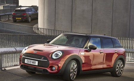 2020 Mini Clubman Front Three-Quarter Wallpapers 450x275 (15)
