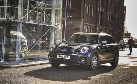 2020 Mini Clubman S Front Three-Quarter Wallpapers 450x275 (46)