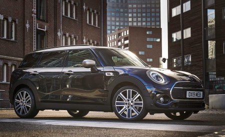 2020 Mini Clubman S Front Three-Quarter Wallpapers 450x275 (67)