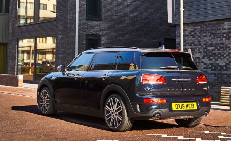 2020 Mini Clubman S Rear Three-Quarter Wallpapers 450x275 (66)
