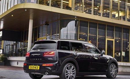 2020 Mini Clubman S Rear Three-Quarter Wallpapers 450x275 (52)