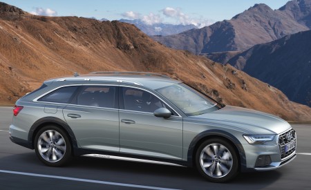 2020 Audi A6 allroad quattro (Color: Gavial Green) Front Three-Quarter Wallpapers 450x275 (58)