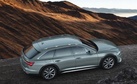 2020 Audi A6 allroad quattro (Color: Gavial Green) Rear Three-Quarter Wallpapers 450x275 (64)