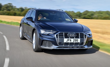 2020 Audi A6 allroad quattro (UK-Spec) Front Three-Quarter Wallpapers 450x275 (3)