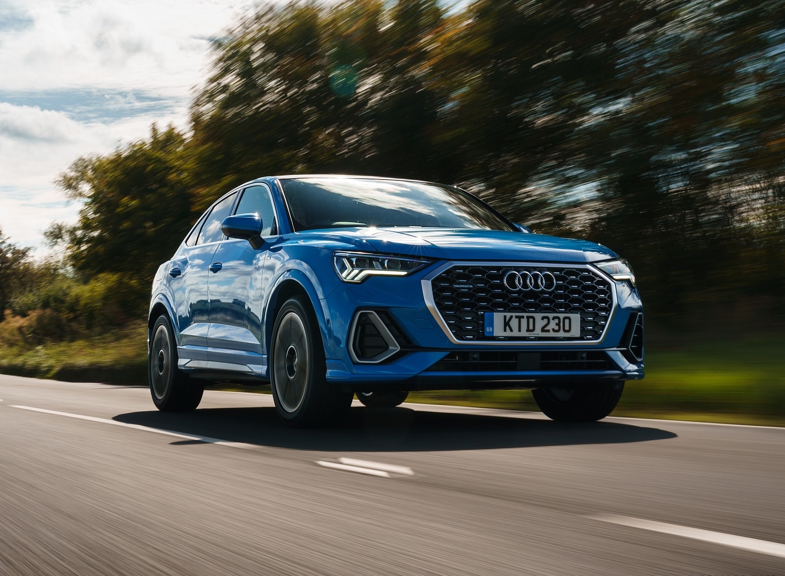 2020 Audi Q3 Sportback 45 TFSI quattro (UK-Spec) Front Three-Quarter Wallpapers (5)