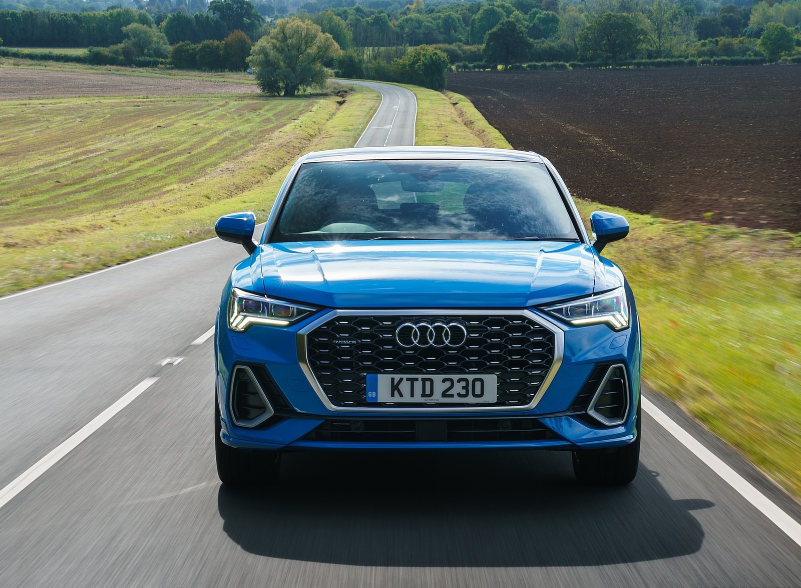 2020 Audi Q3 Sportback 45 TFSI quattro (UK-Spec) Front Wallpapers (8)