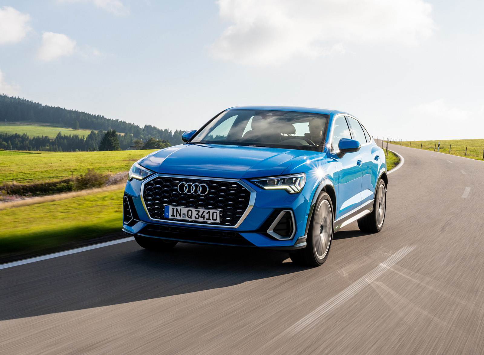 2020 Audi Q3 Sportback (Color: Turbo Blue) Front Three-Quarter Wallpapers (4)