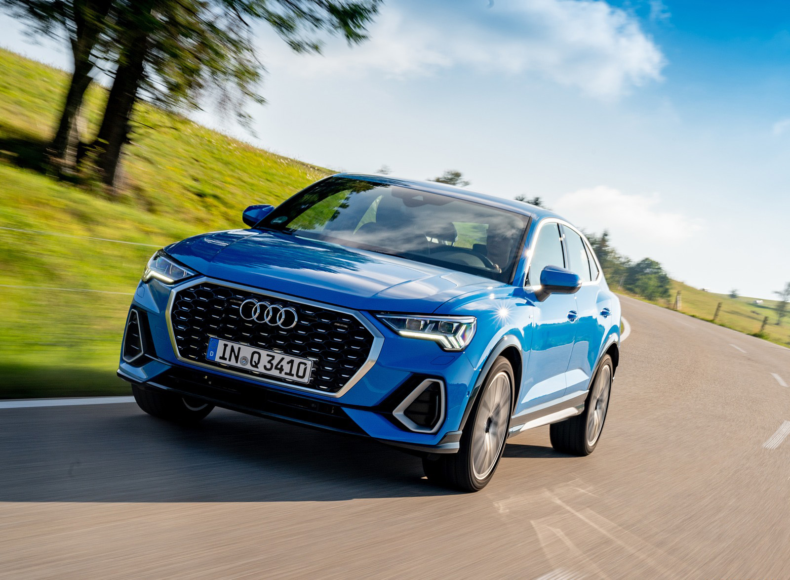 2020 Audi Q3 Sportback (Color: Turbo Blue) Front Wallpapers (5)