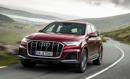 2020 Audi Q7 (Color: Matador Red) Front Wallpapers 450x275 (71)