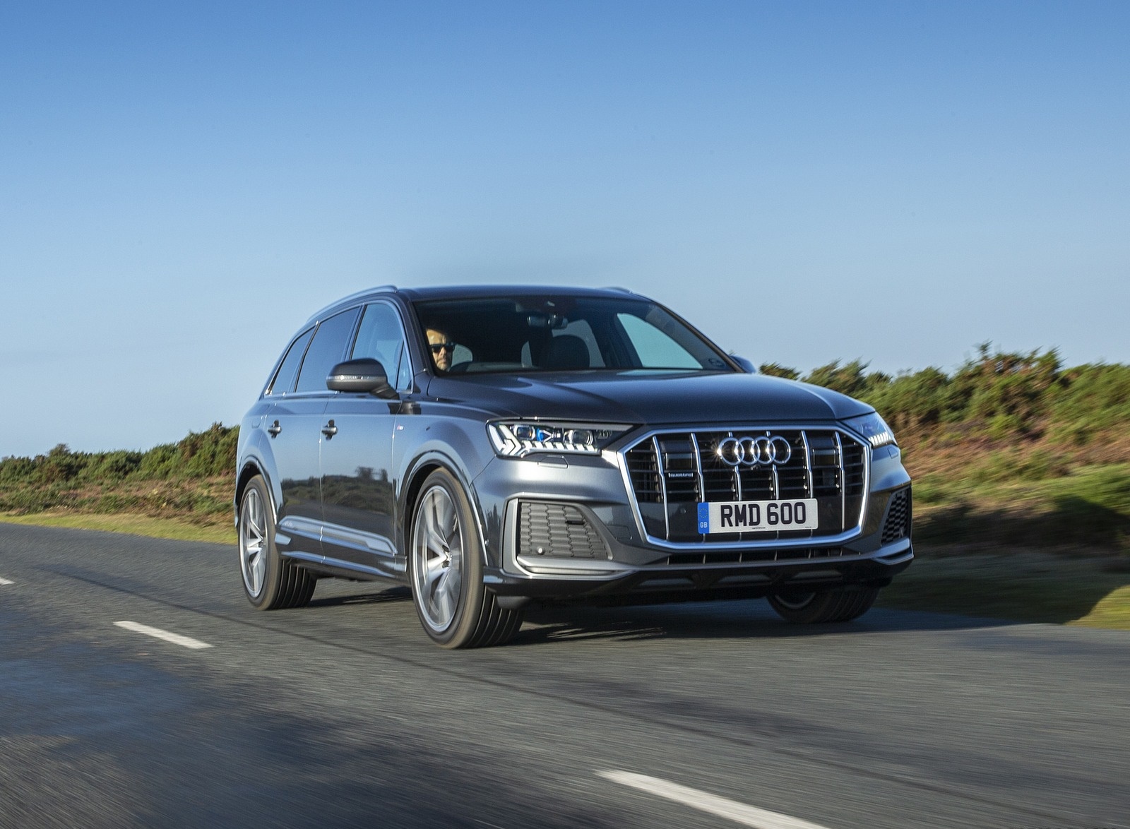 Audi Q7 Wallpaper