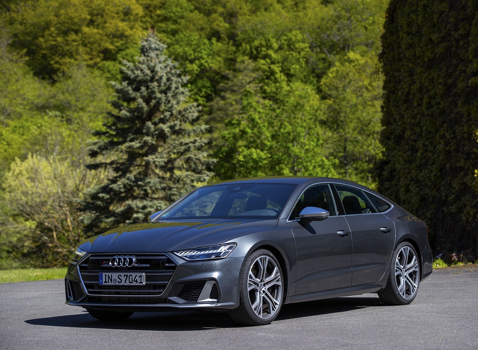 2020 Audi S7 Sportback TDI (Color: Daytona Grey) Front Three-Quarter Wallpapers #46 of 88