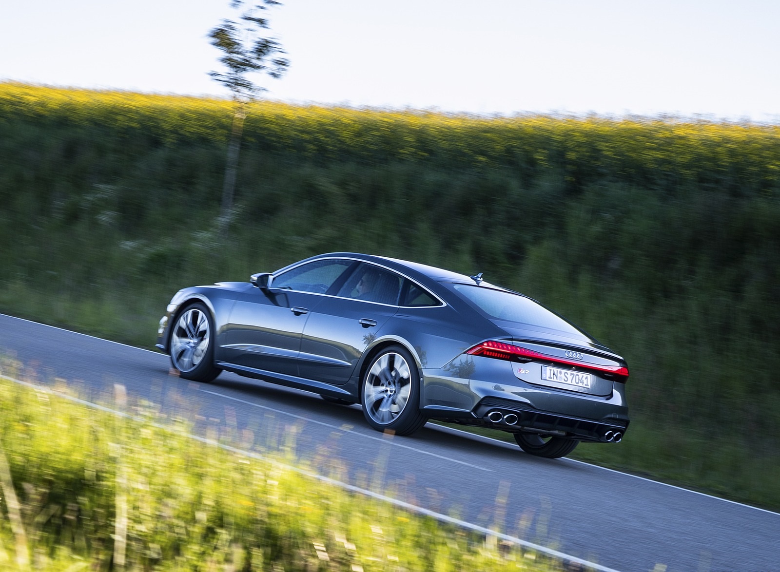 2020 Audi S7 Sportback TDI (Color: Daytona Grey) Rear Three-Quarter Wallpapers  #40 of 88
