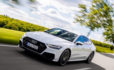 2020 Audi S7 Sportback TDI (Color: Glacier White) Front Three-Quarter Wallpapers 450x275 (4)