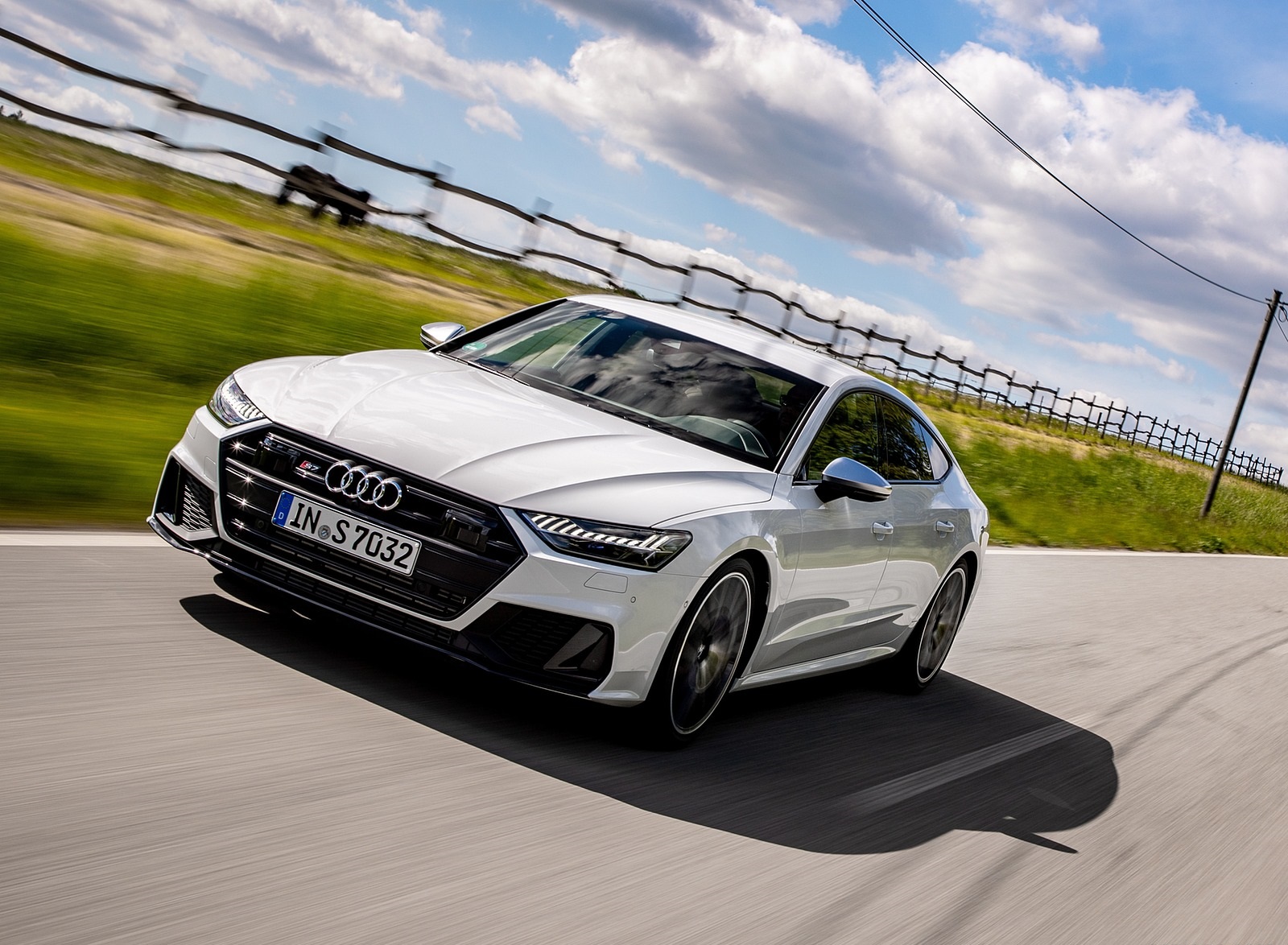 2020 Audi S7 Sportback TDI (Color: Glacier White) Front Three-Quarter Wallpapers #12 of 88