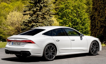 2020 Audi S7 Sportback TDI (Color: Glacier White) Rear Three-Quarter Wallpapers  450x275 (18)
