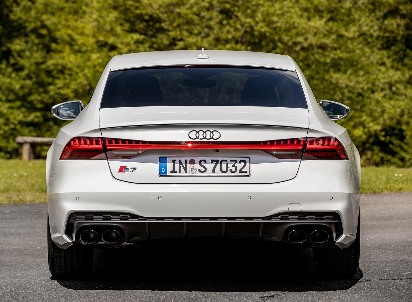 2020 Audi S7 Sportback TDI (Color: Glacier White) Rear Wallpapers #20 of 88