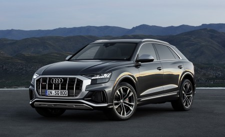 2020 Audi SQ8 TDI (Color: Daytona Gray) Front Three-Quarter Wallpapers 450x275 (24)