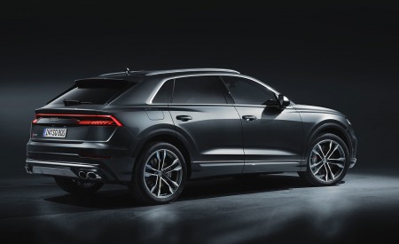 2020 Audi SQ8 TDI (Color: Daytona Gray) Rear Three-Quarter Wallpapers 450x275 (44)