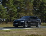 2020 Audi SQ8 TDI quattro (UK-Spec) Front Three-Quarter Wallpapers 150x120