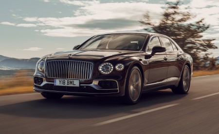 2020 Bentley Flying Spur (Color: Cricket Ball) Front Three-Quarter Wallpapers 450x275 (109)