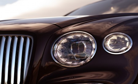 2020 Bentley Flying Spur (Color: Cricket Ball) Headlight Wallpapers 450x275 (121)