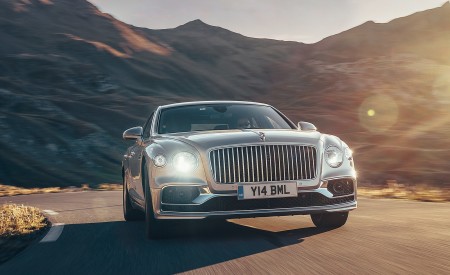 2020 Bentley Flying Spur (Color: Extreme Silver) Front Wallpapers 450x275 (56)