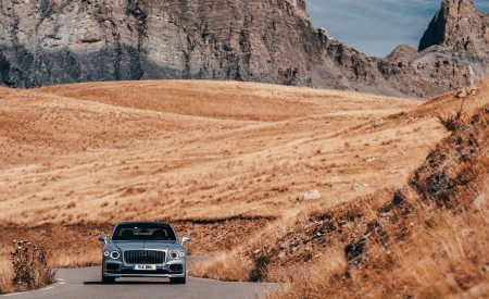 2020 Bentley Flying Spur (Color: Extreme Silver) Front Wallpapers 450x275 (57)