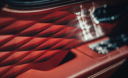 2020 Bentley Flying Spur (Color: Extreme Silver) Interior Detail Wallpapers 450x275 (76)