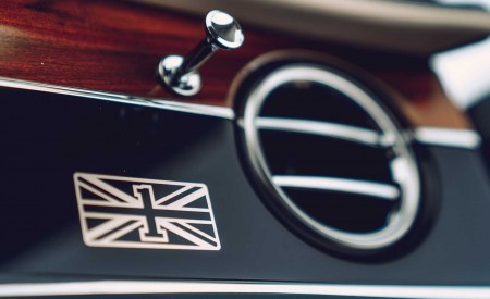 2020 Bentley Flying Spur First Edition Interior Detail Wallpapers 450x275 (11)